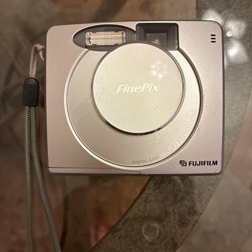 Fotocamera digitale compatta