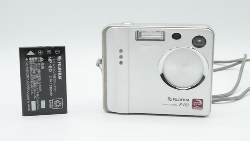 Fotocamera digitale compatta