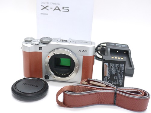 Fotocamera digitale mirrorless