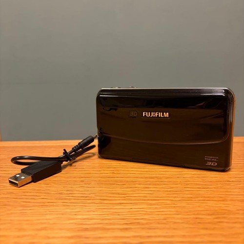 Fujifilm finepix real w1 - real, 3d