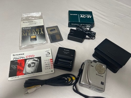 Fotocamera digitale compatta